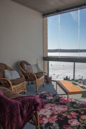 Deluxe Apartment with Lake View and Sauna, Lahti Lahti